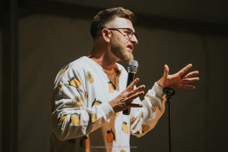 STAND UP (4 of 13)